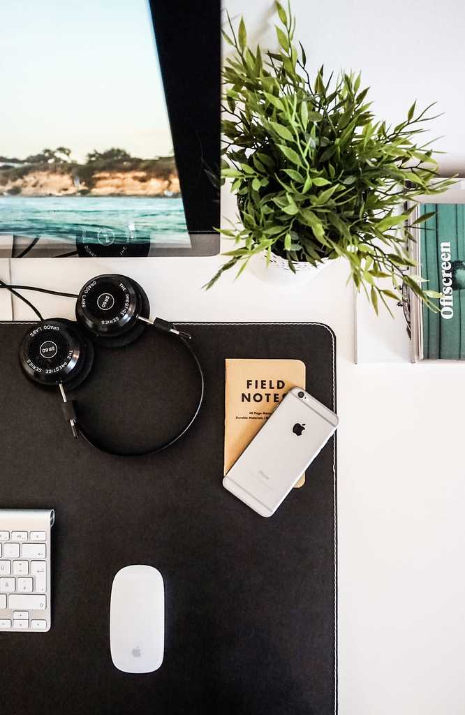 Office table