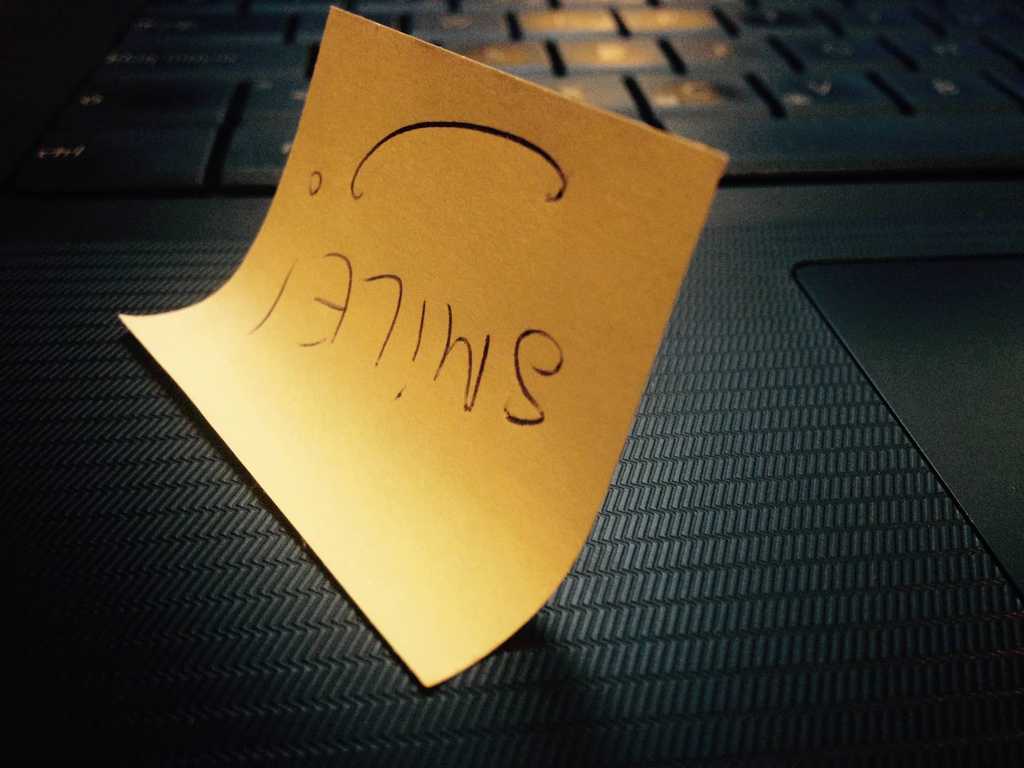 Sticker with smiley on it