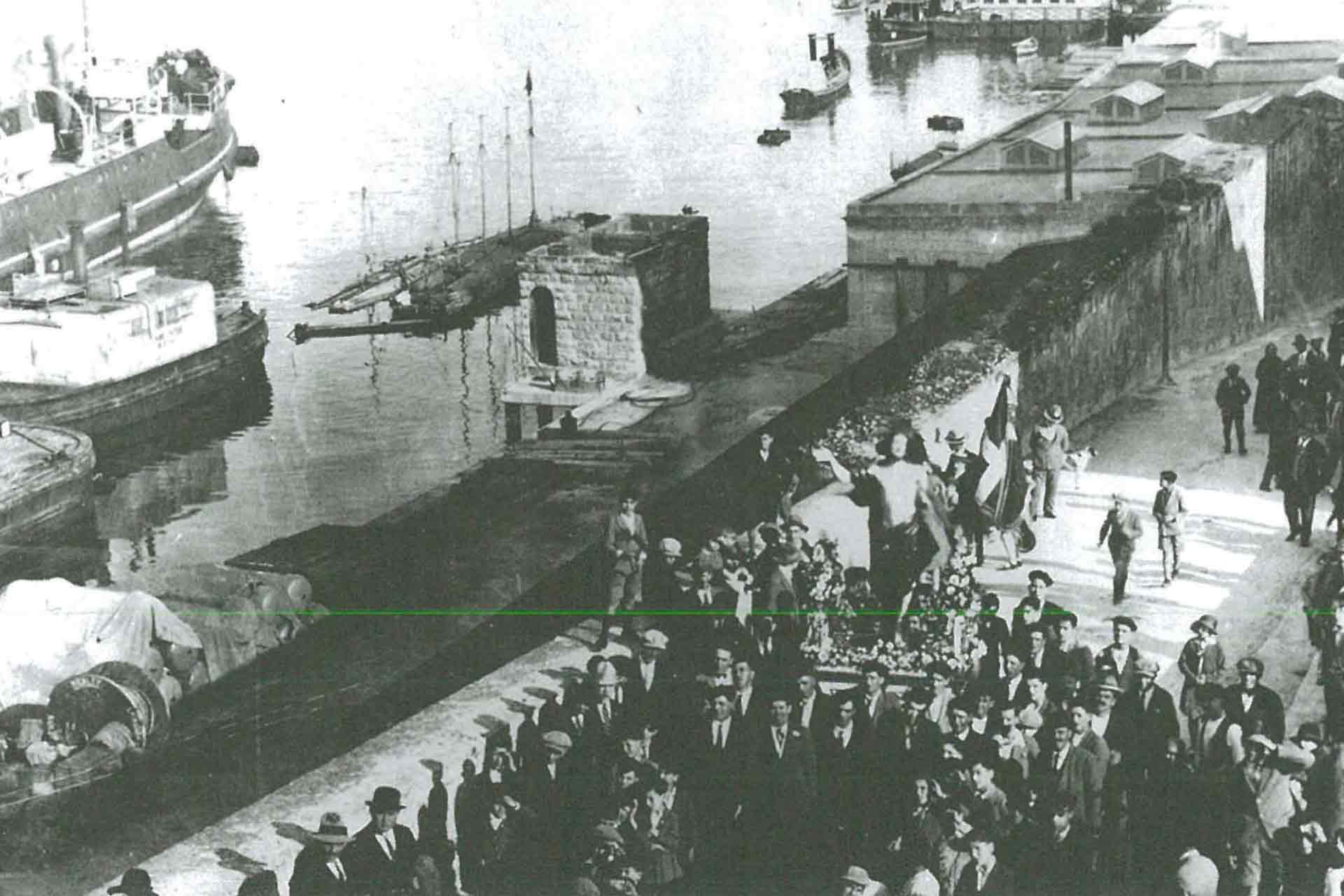 old photo of l irxoxt easter procession in malta birgu